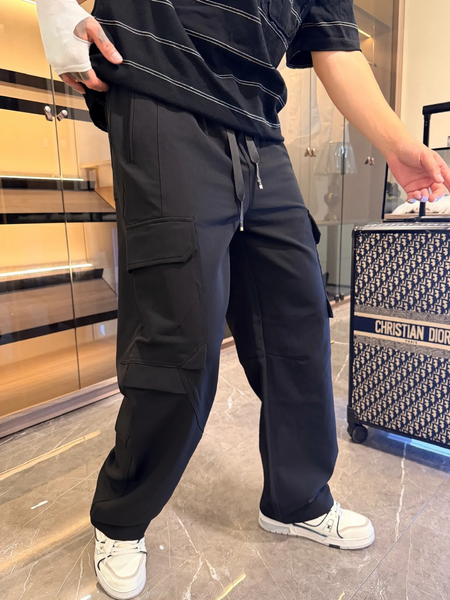 Balenciaga [High Version] 2026 Autumn and Winter latest products, available at counters at the same time, Original product, fashionable casual trousers and casual trousers, using imported original fabrics, top-grade embroidery 🪡 craft letter pattern logo, original hardware accessories decoration, simple yet fashionable, fashionable and handsome upper body, Sizes: M-3XL